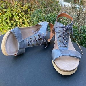 {Taos® Footwear} Tie Wish Sandals in Steel